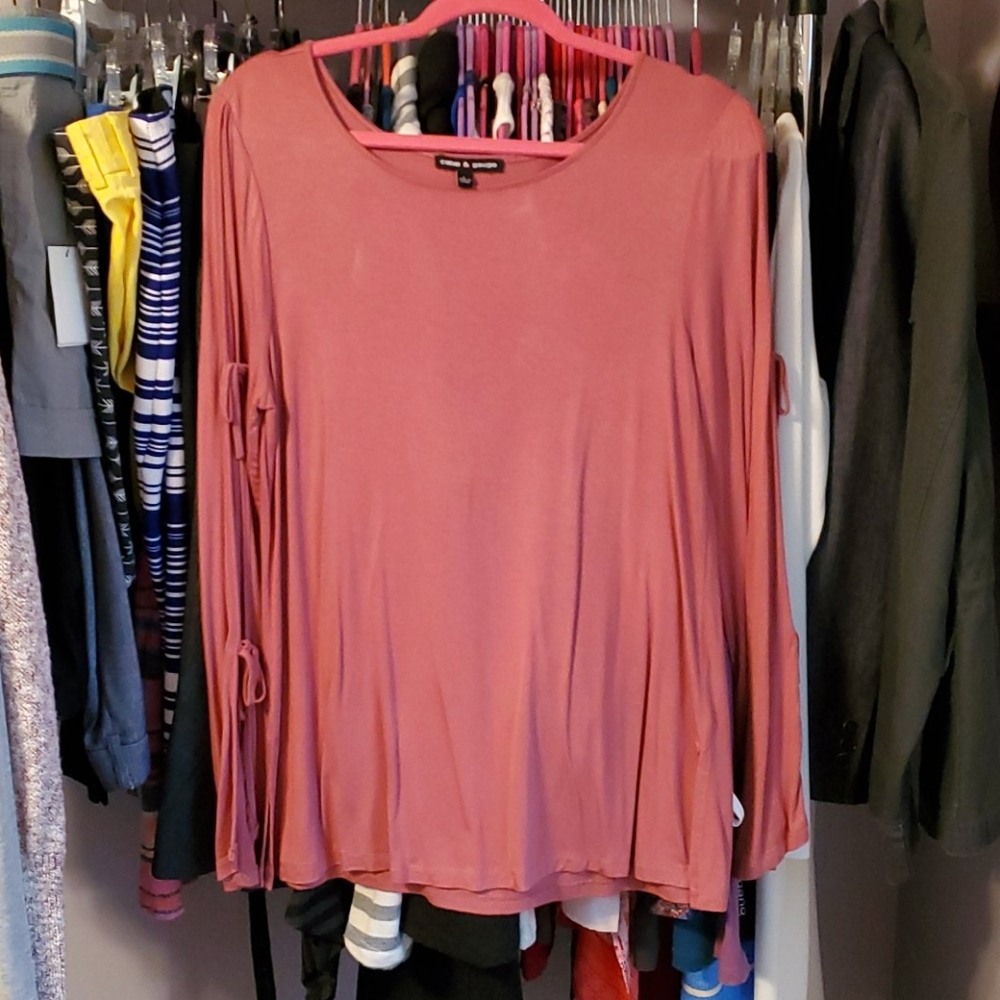 Cable & Gauge tie sleeve t-shirt